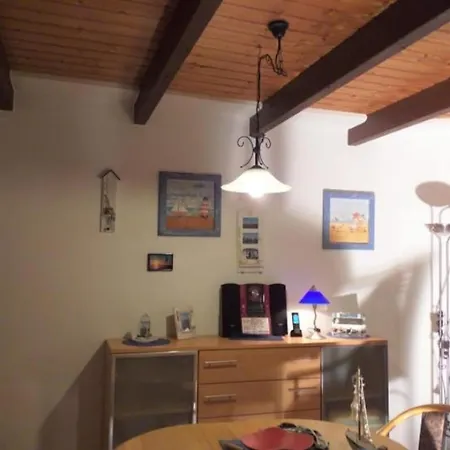 Holiday home Strolchi